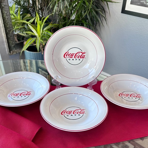 Retro Set of 4 Vintage Coca Cola “Cafe” Pasta, Salad or Soup Bowls -Gibson 2002 - Picture 10 of 10